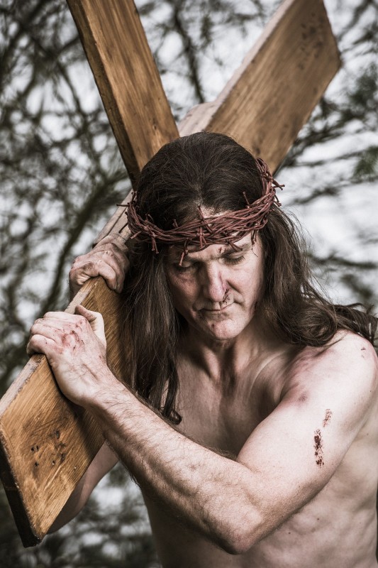 Jesus with cross - 12